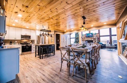 Chalet Village North House | Gorgeous Luxury Cabin! 360 Views, Fire Pit, Theater Room - Prime Location!