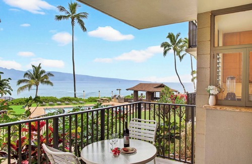 Kahana Condo | Gorgeous New Seaside Studio Retreat