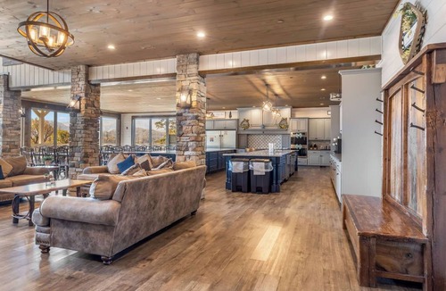 Pigeon Forge Cabin | Grand LeConte Lodge | 21BR Luxury Estate w/Pool, Theater, Arcade, Sleeps 96