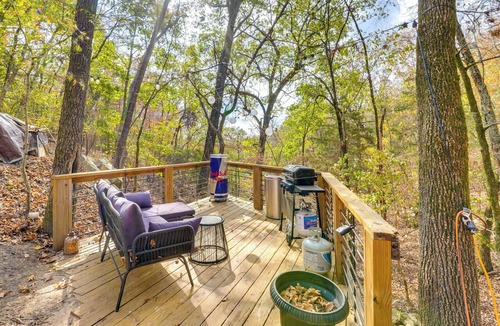 Lost Bridge Village Apartment | Grill & Rooftop Deck: Cozy Hideaway in Garfield
