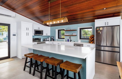 Kahaluu Bay House | Hale Kale:Direct Oceanfront Masterpiece,Modern Spectacular One of a Kind Home