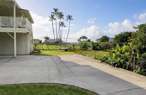 Ka'a'awa House | Hale Kekio Relaxation Short Walk to Beach