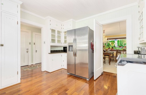 Manoa House | Hale Malino Home with Fireworks & Diamond Head Views near UH