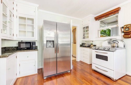 Manoa House | Hale Malino Home with Fireworks & Diamond Head Views near UH