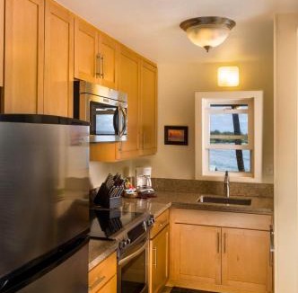 Hana Apartment | Hana Kai Maui - #204 Waiohinu, upper floor 1 BR