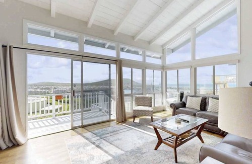 Hawaii Kai House | Hawaii Kai Dream with Ocean Views & Big Lanai