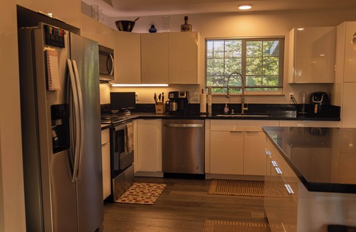 Keaau House | Hawaiian Hideaway-Entire Home with AC