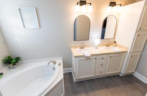Lexington House | Hendrix Hideaway