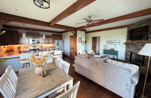 Foscoe Condo | ✨High elevation+ majestic views+2 Pools +2 Hot Tub+Boone+Gated Resort✨
