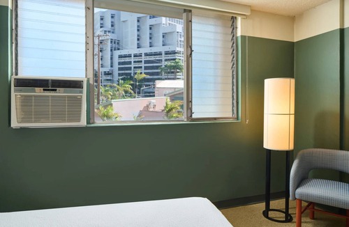 Ala Moana Hotel | High Floor City View Two Queens, Scenic Urban Garden Setting, Pool Access