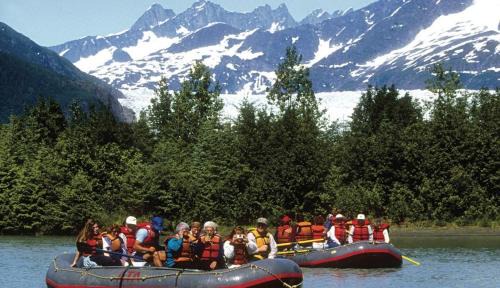 Mendenhaven Apartment | High Grade - Affordable, Near Mendenhall Glacier, Trails, and Conveniences -DISCOUNT ON TOURS!