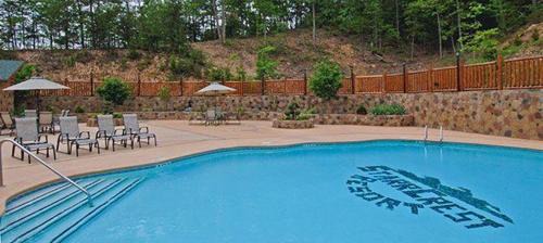 Sevierville House | High Mountain Mist A Beautiful 4 Bedroom Cabin in Starr Crest Resort with hot tub and pool table