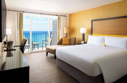 Waikiki Resort | Hilton Waikiki Beach Resort & Spa