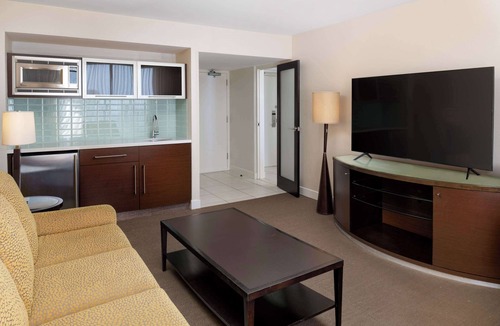 Waikiki Resort | Hilton Waikiki Beach Resort & Spa