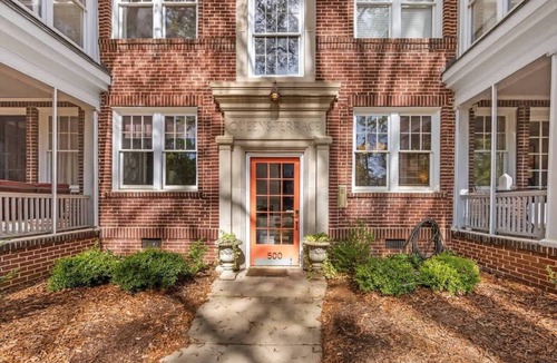 Cherry Condo | Historic Myers Park 2BR · First Floor · Private Porch near Uptown