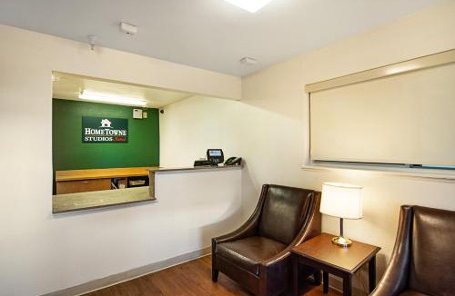 Southeast Colorado Springs Hotel | HomeTowne Studios by Red Roof Colorado Springs - Airport