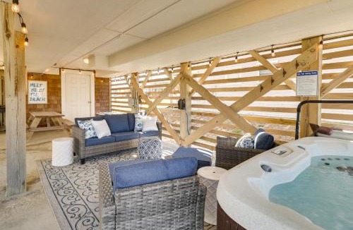 Sea Retreat House | Hot Tub & Ocean Views: Kitty Hawk Haven!