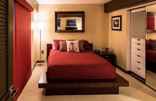 Waikiki Hotel | Ilikai Hotel Partial Ocean View 2 BR unit 18th Floor