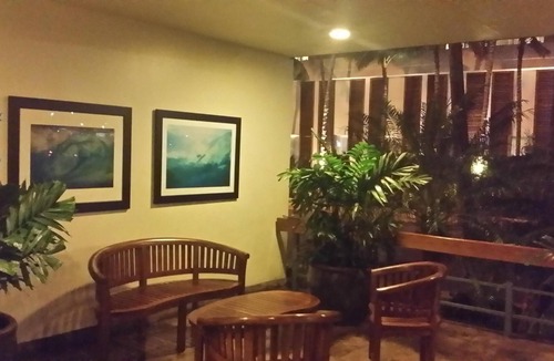 McCully - Moiliili Condo | ILIKAI MARINA OCEANFRONT 90-STUDIO WITH FULL KITCHEN