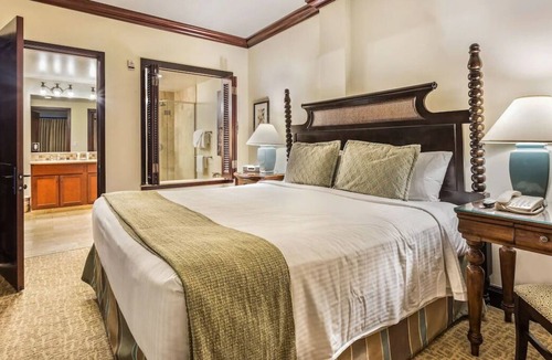Wailua House | Island Escape! Private Lanai, Full Kitchen, Spa, Minutes to Waipouli Beach