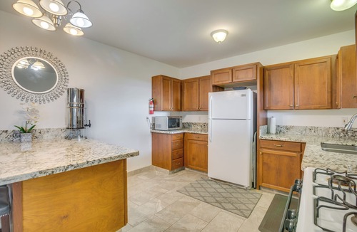 Kona Palisades Apartment | Kalaoa Hideaway' < 13 Mi to Kekaha Kai State Park