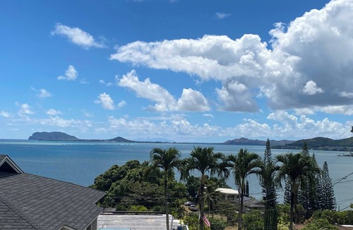 Kaneohe Apartment | Kaneohe Bay views with AC in Kahaluu