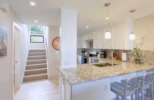 Kapalua Villa | Kapalua Ridge 2422. Luxurious remodeled townhouse!
