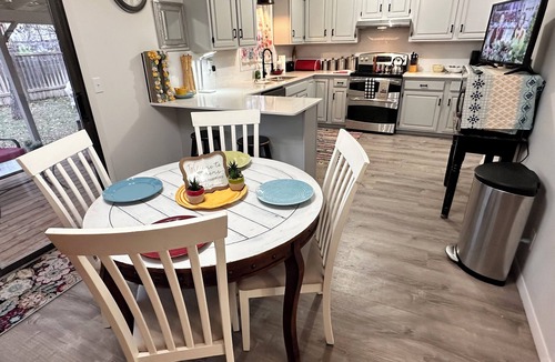 Kechi House | Kechi Kottage- Aug. special- 20% off 2+ ni stay! Ask host. Pet friendly. Safe!