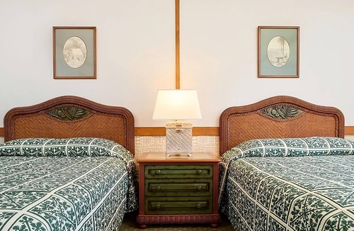 Kaanapali Hotel | Kick Off Your Adventure Gateway to Maui! 3 Contemporary Units, With Outdoor Pool