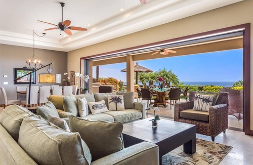 Kailua-Kona House | 🏖️Kona Home w/Pool, Ocean Views & A/C | Sleeps 10