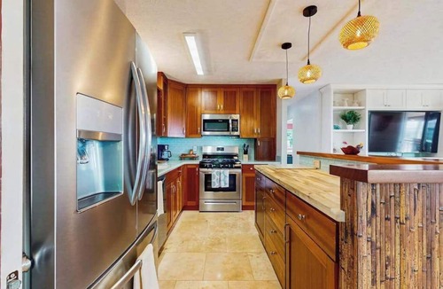 Kailua-Kona House | Kona Home with Separate Ohana, Ocean Views, Gazebo & Firepit