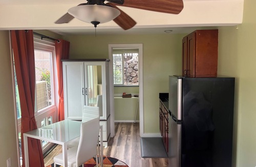 Historic Kailua Village Apartment | Kona Nook - Cozy Studio with Island Warmth