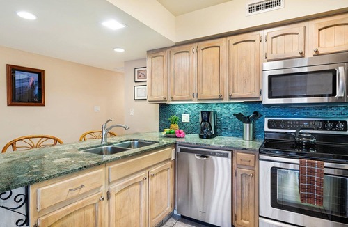 Kailua-Kona Condo | 🏖️Kona Oceanview Condo w/Lanai + A/C | Casa 328