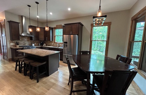 Nebo House | Lake James 3 bed/3 ba. Hike/Bike in out County & State Prk. Private River access