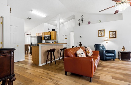 Crescent Lakes House | Lake View Retreat, South-Facing Pool, Spa & Game Room – Quiet Community
