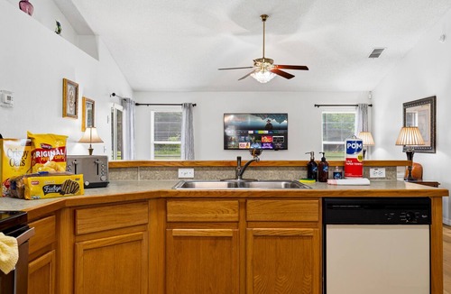 Crescent Lakes House | Lake View Retreat, South-Facing Pool, Spa & Game Room – Quiet Community