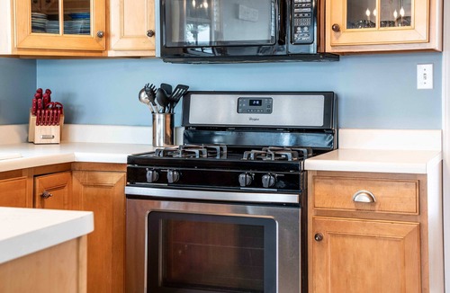 Delavan Lake House | Lakefront, Private Dock, Pet Friendly, Fire Pit