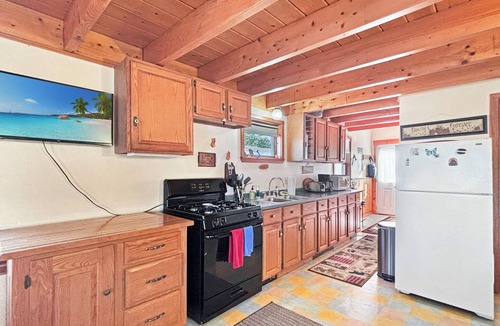 Dover-Foxcroft Cottage | Lakeside Living (Waterfront on Sebec Lake!)