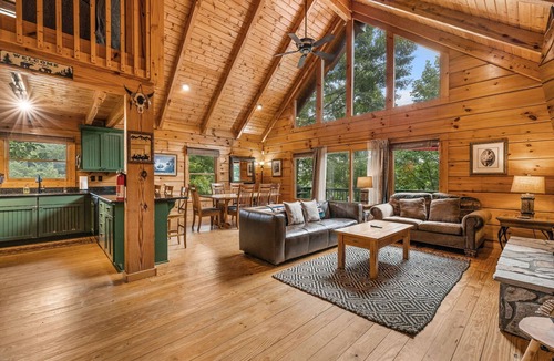 Sunset Cove Cabin | Lakeview Cabin Decks Game Room