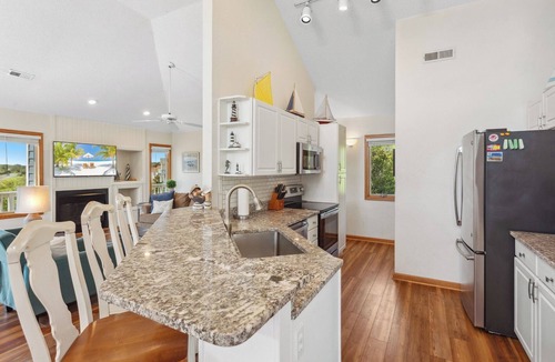 Ocean Hill House | Land's End 6BR w/Pool, Hot Tub, Dog Friendly