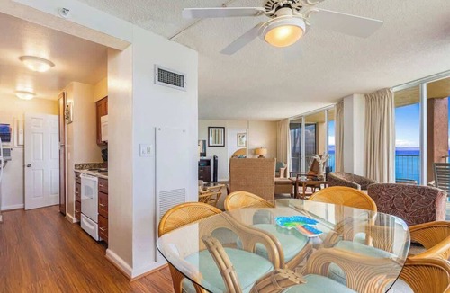 Kahana Condo | Large Corner Oceanfront 2 bedroom condo, AC, wrap around lanai, walkable area