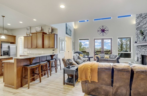 Banner Elk Cabin | Large Luxury Home with Great Views