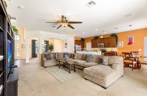 Watersong Villa | Large South POOL,5 Bedrooms villa, great service, Near DISNEY'S area +more !