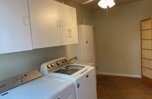Kahaluu Bay House | Large Studio/Home with Ocean View on Alii Drive