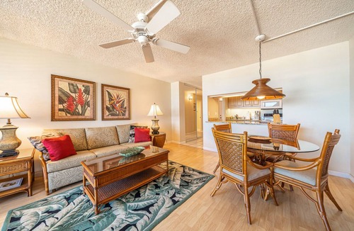 Kihei Condo | Last Minute Summer Sale ! - Enjoy sunsets - 6th floor 1 BD Kihei condo - 200.00