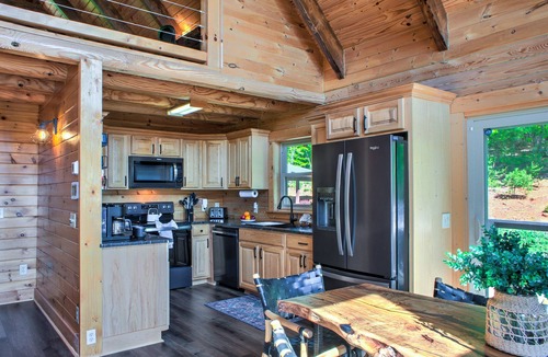 Marion House | Laughing Logs | Mountain Cabin with Hot Tub, Games, & Stunning Views