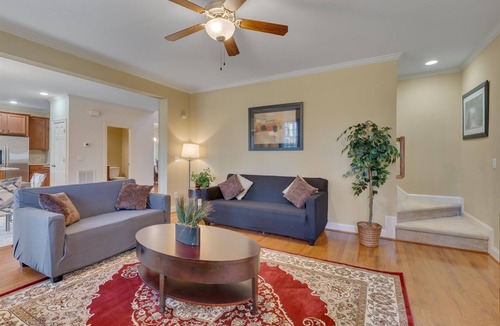 Cary House | Lawrence 4BR @ Walnut St Park with fenced yard and garage
