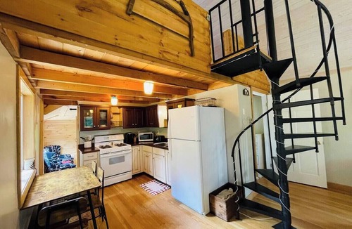 New Vineyard Cabin | Log Cabin in the Pines On The Way To Sugarloaf