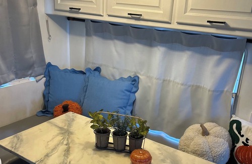Poplarville House | Lovely class A motorhome
