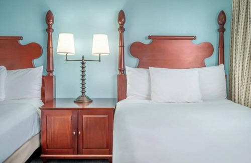 Kahului Hotel | Lovely Hawaii Retreat | 3 Gorgeous Ocean View Rooms w/Pool and Beach Access